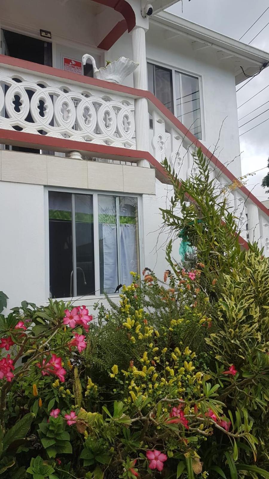 Rohan And Shelly'S Inn Castries Exterior photo